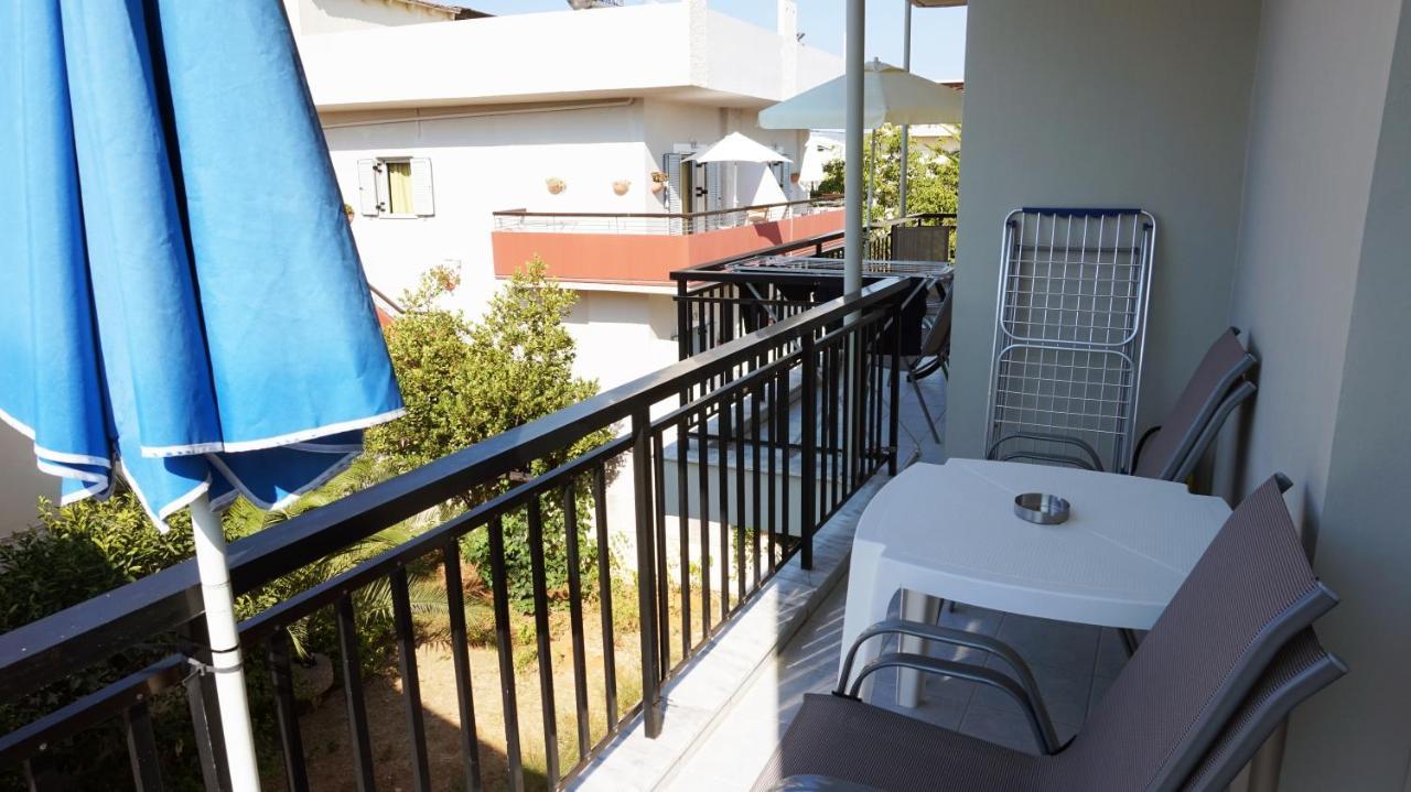Niriis Aparthotel Kato Daratso