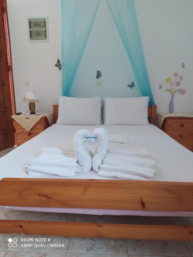 Maria Charalampaki Studios * Skyros