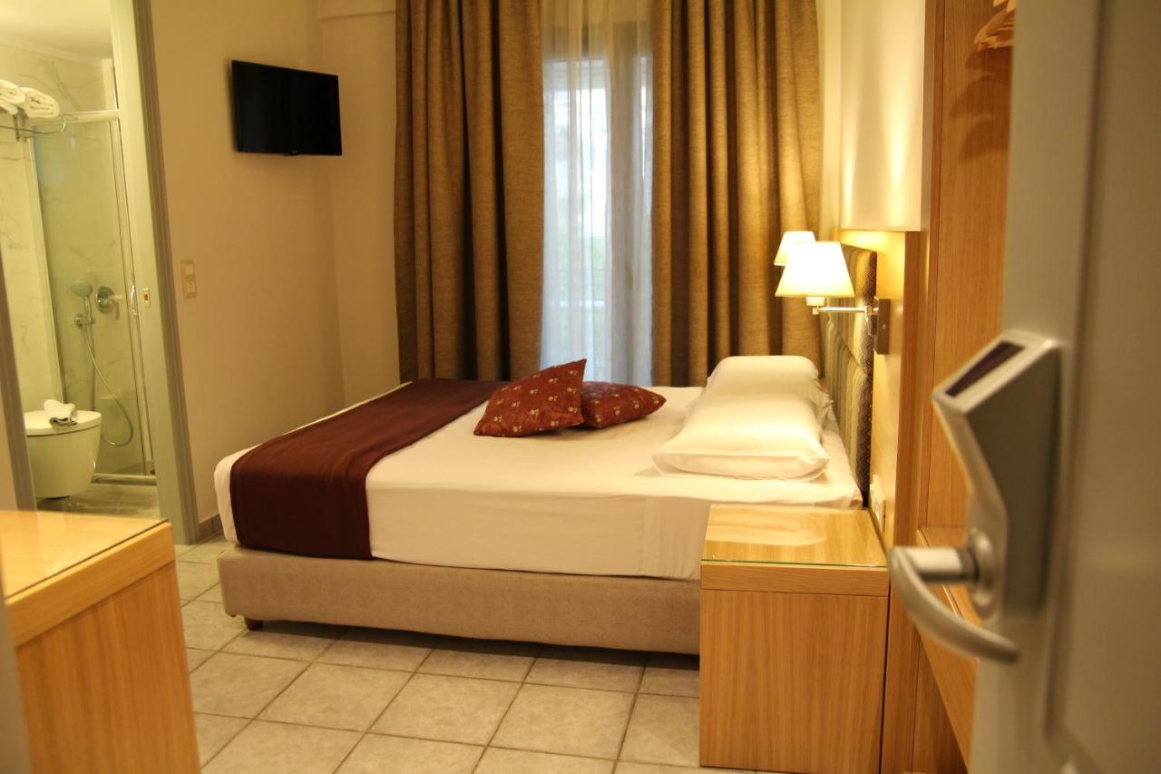 Hotel Achilles 3*