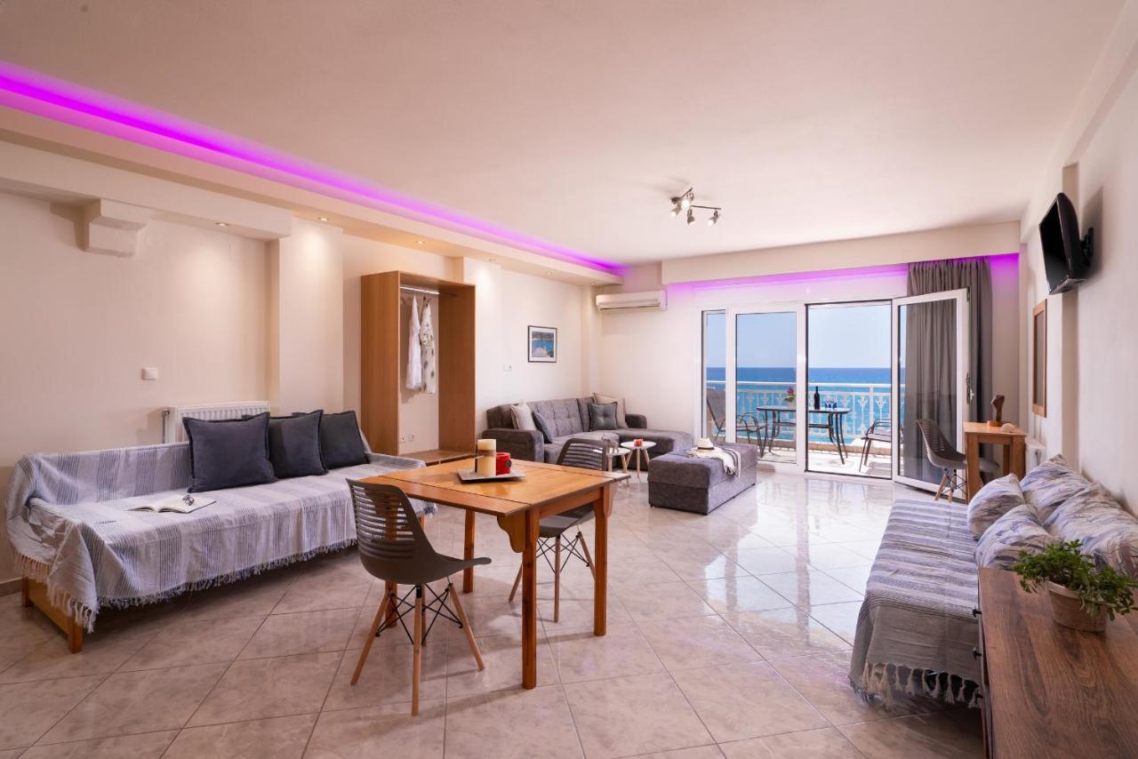 Xenia Apartment *