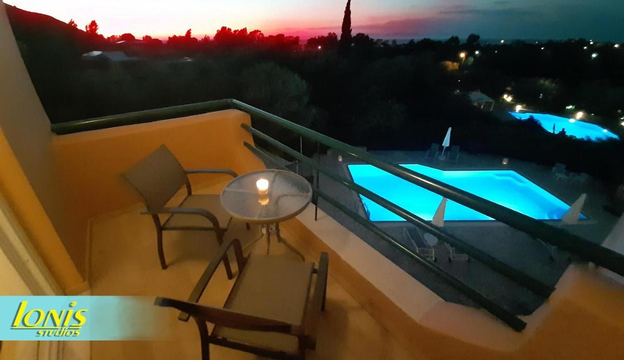 Apartment Ionis