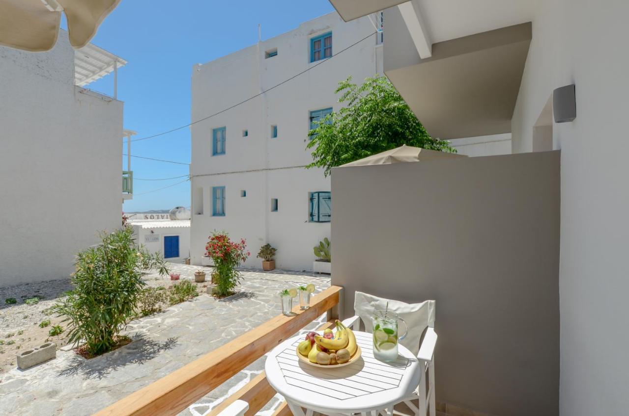 Hotel Panormos And *