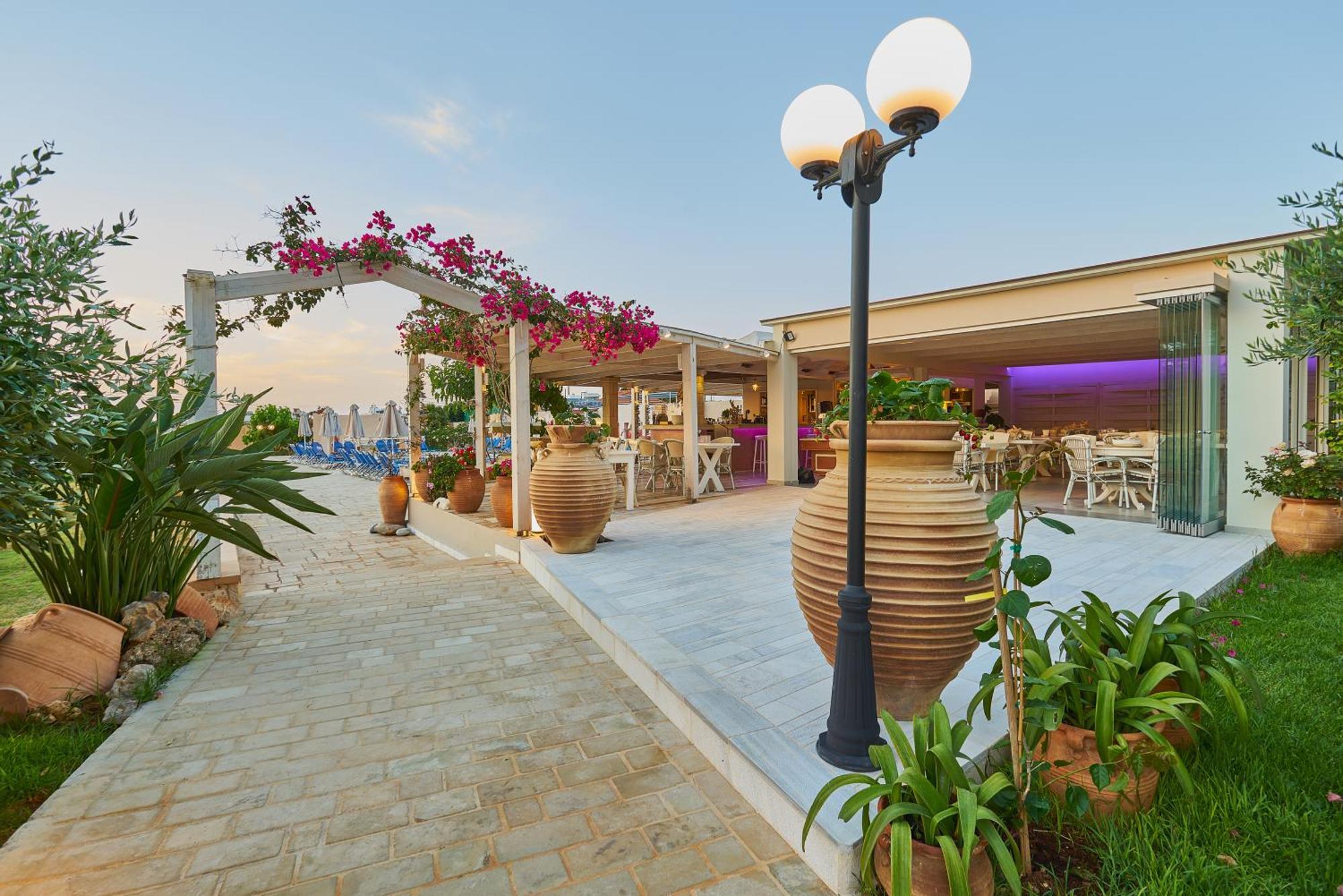 Golden Bay 3*