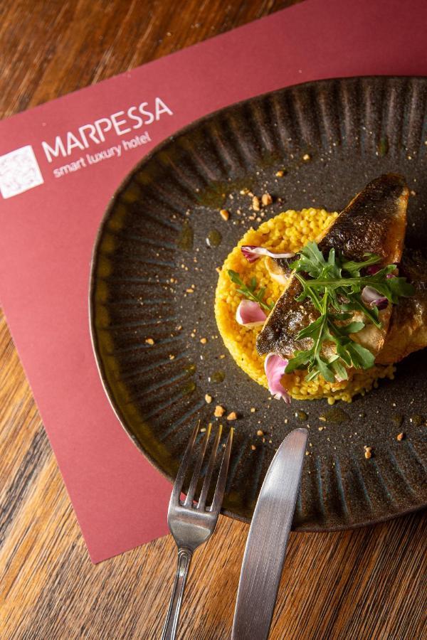 Marpessa & Hotel