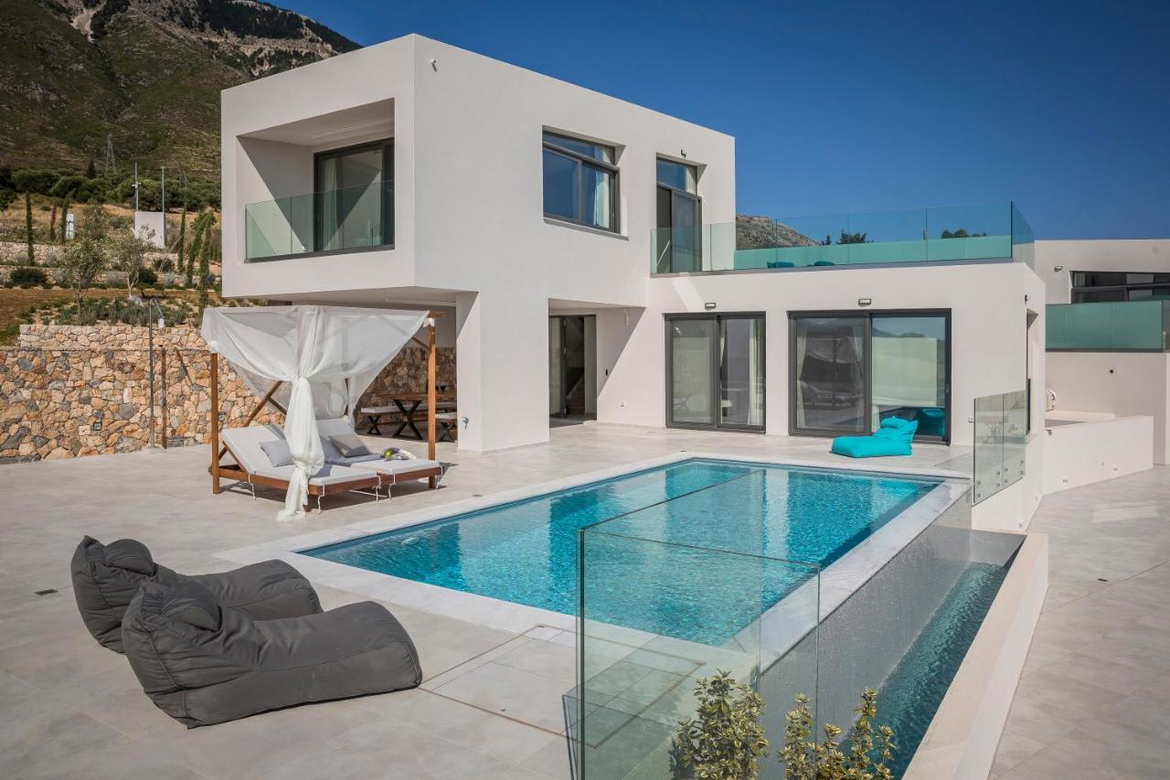 Oikos Boutique Residences Villa