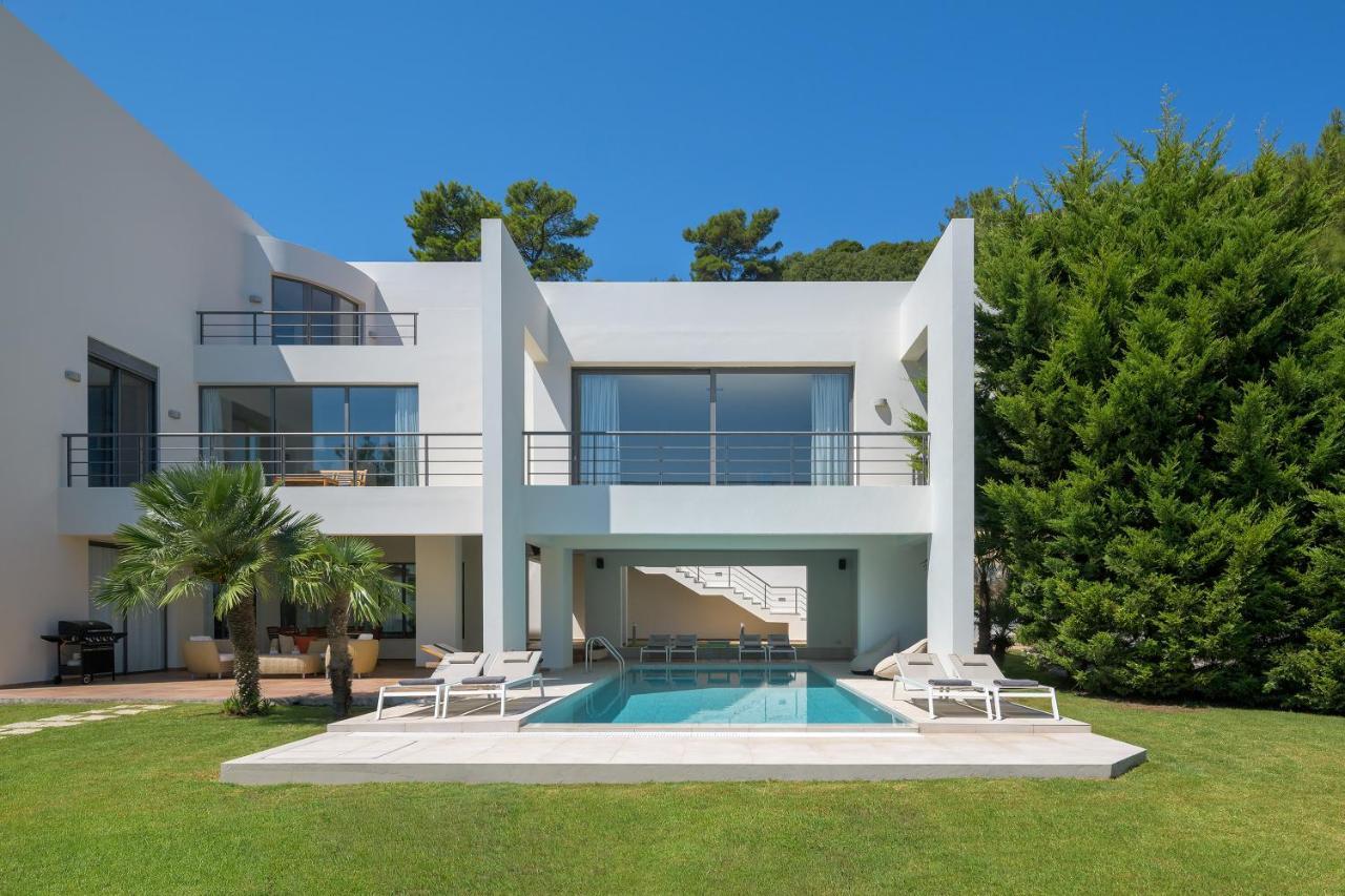 Ixian Hilltop Villa *
