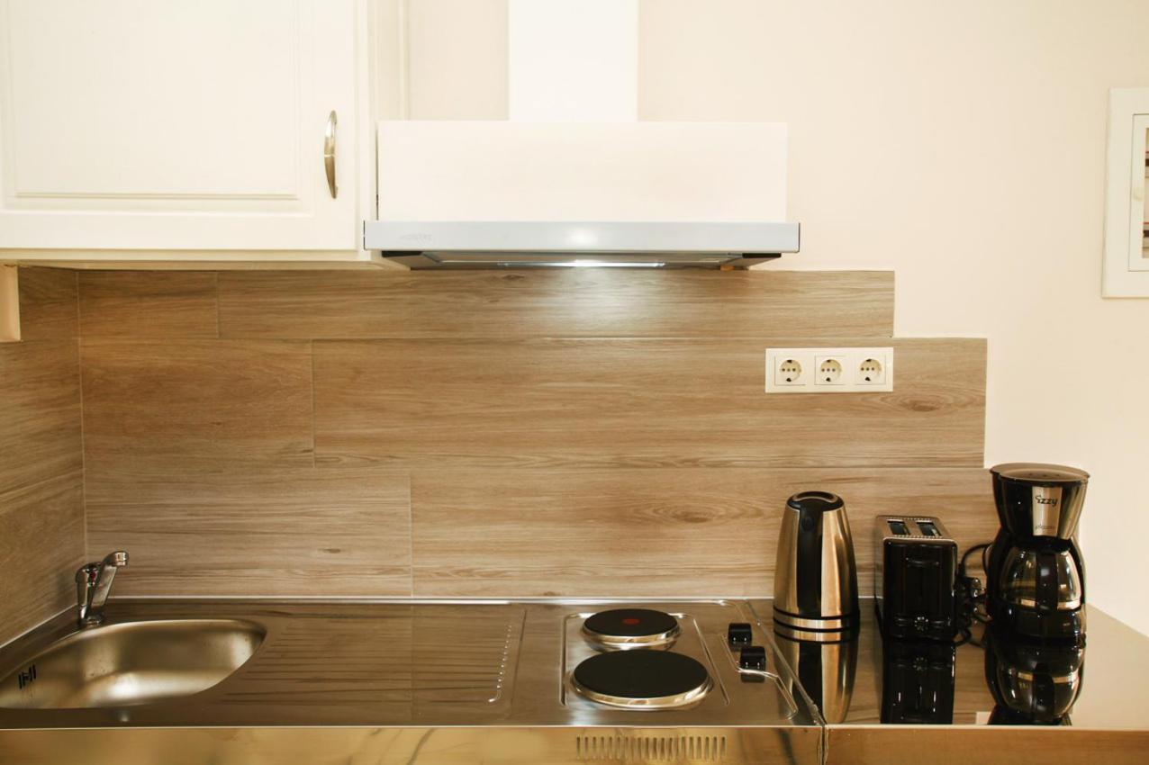 Studios Vasilis Apartment Agia Marina (Crete)