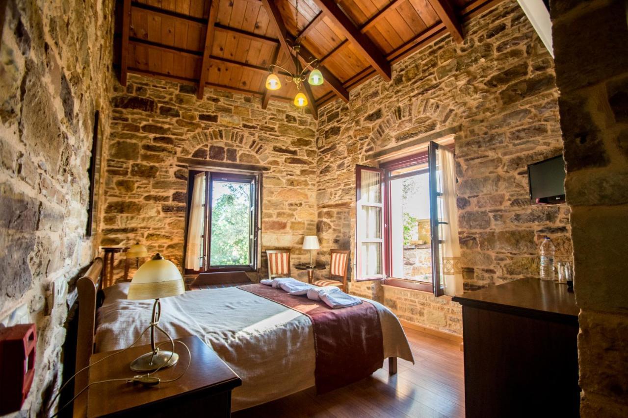 Archontiko Riziko Kampochora (Chios)