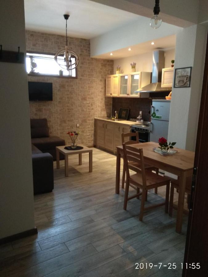 Anostro Guest house *