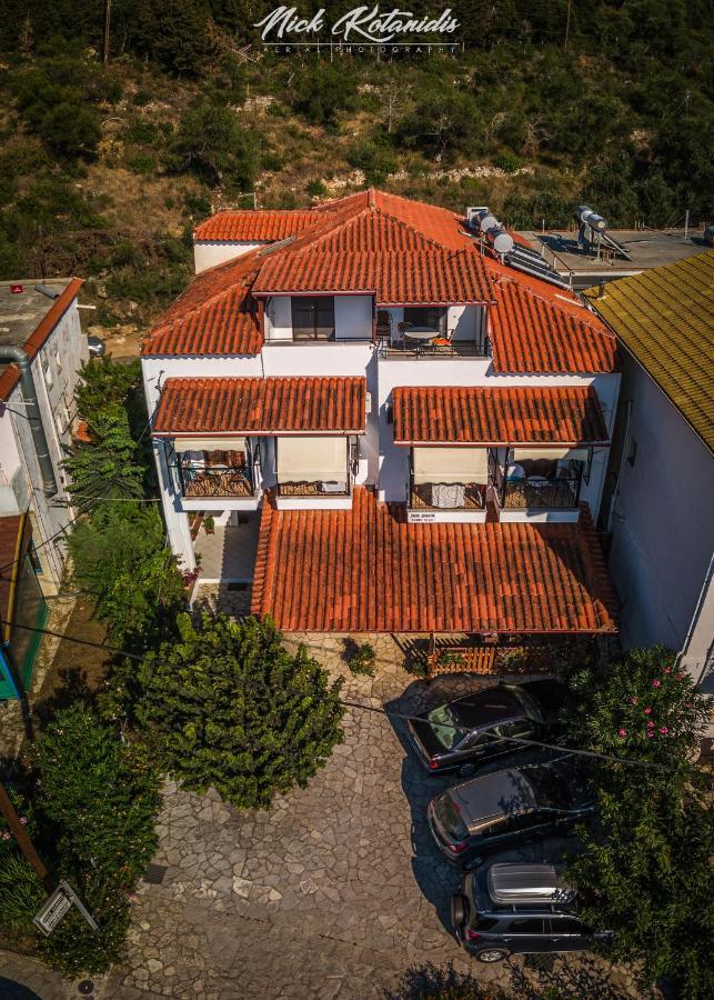 Athanasiou Guest house *