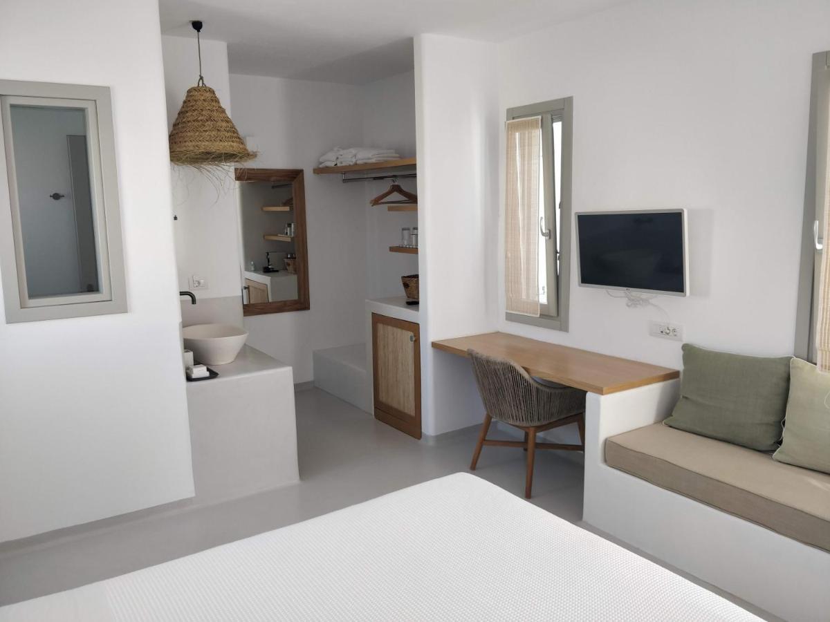 Psathaki Aparthotel