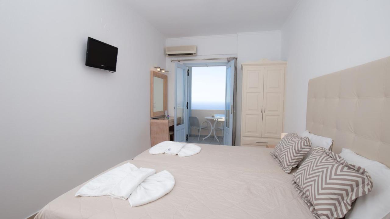 Erato Aparthotel Fira (Santorini)
