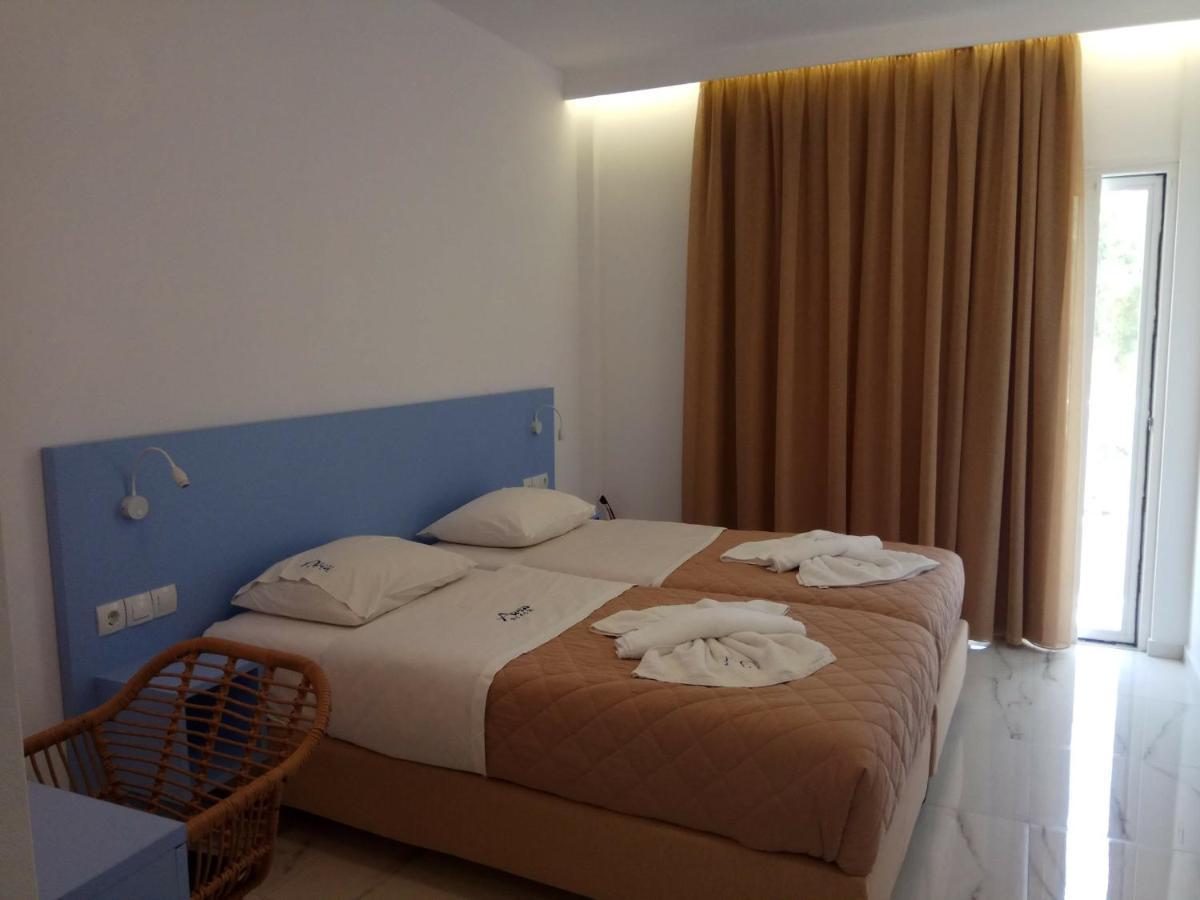 Hotel Avra 3*