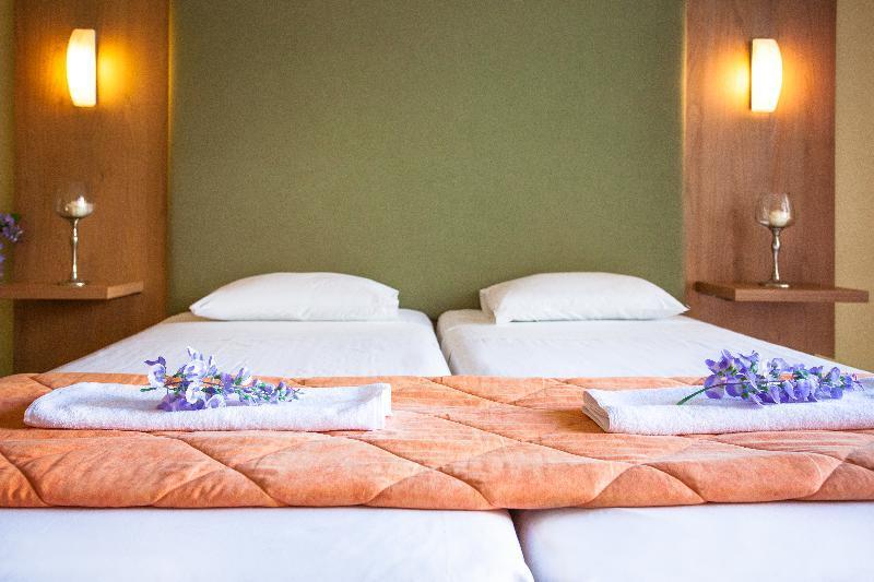 Aparthotel Takis