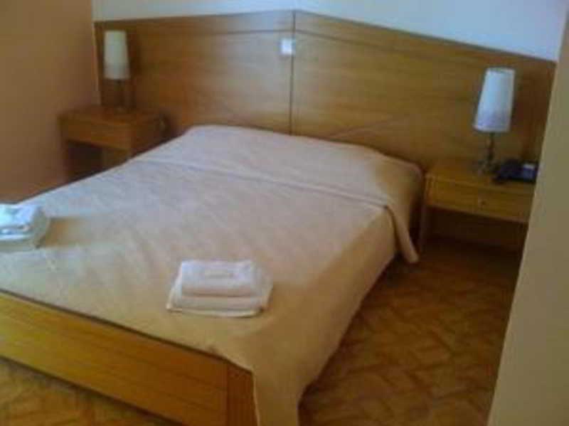 Parthenis Riviera Voula