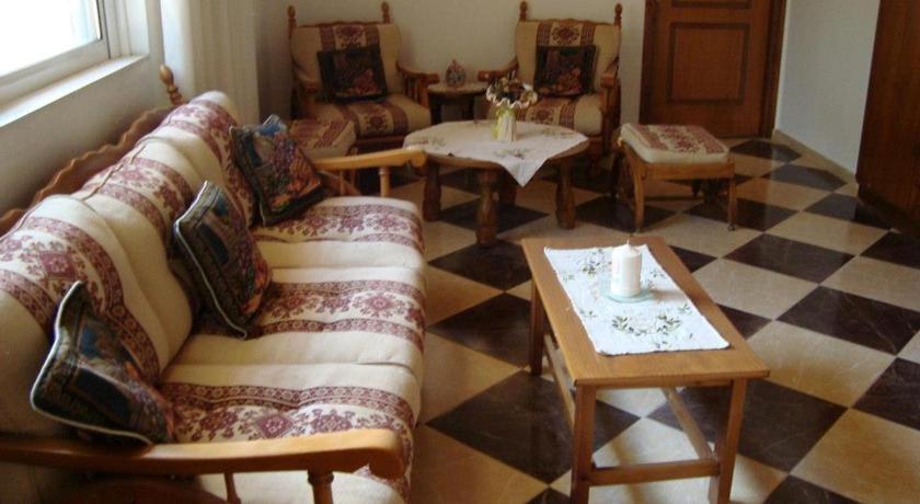 Athina Hotel 3*