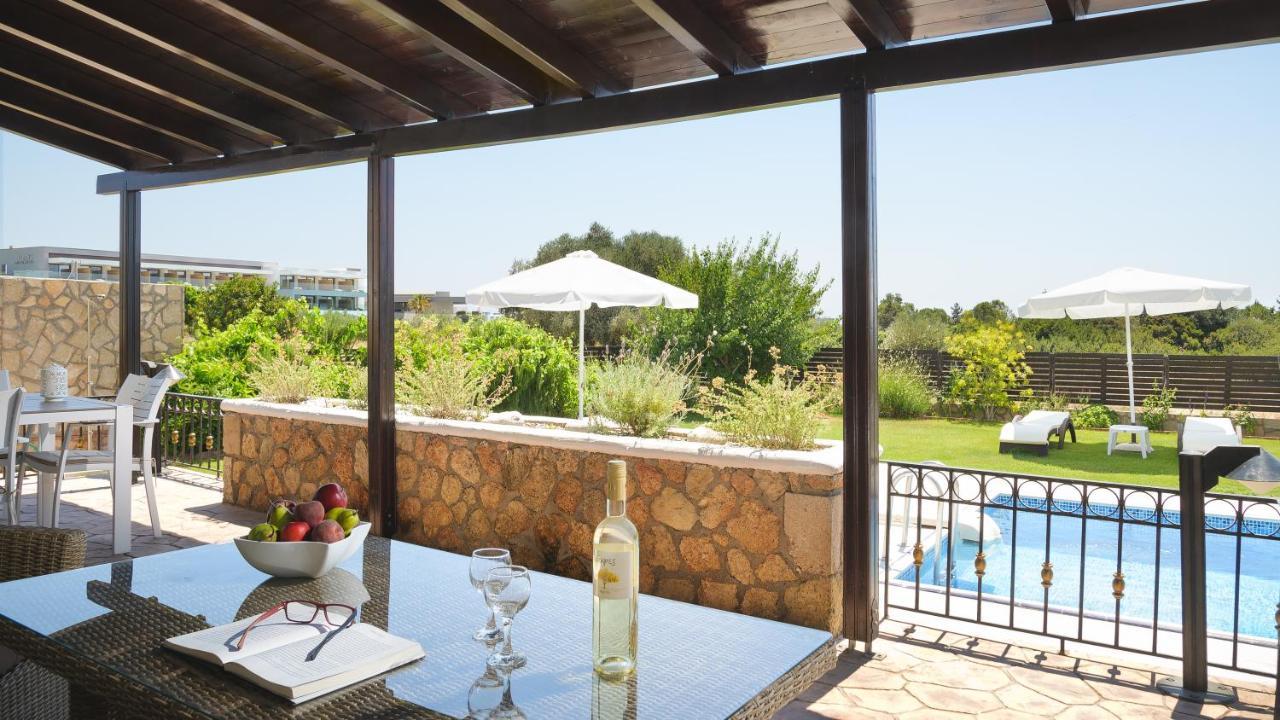 Marysol Luxury Villa *