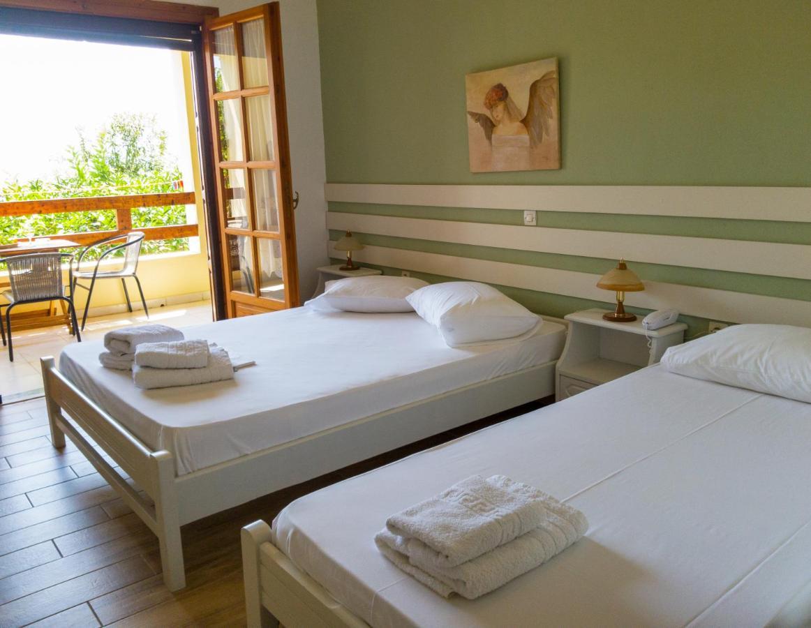 βeach ηotel Hotel Mikro