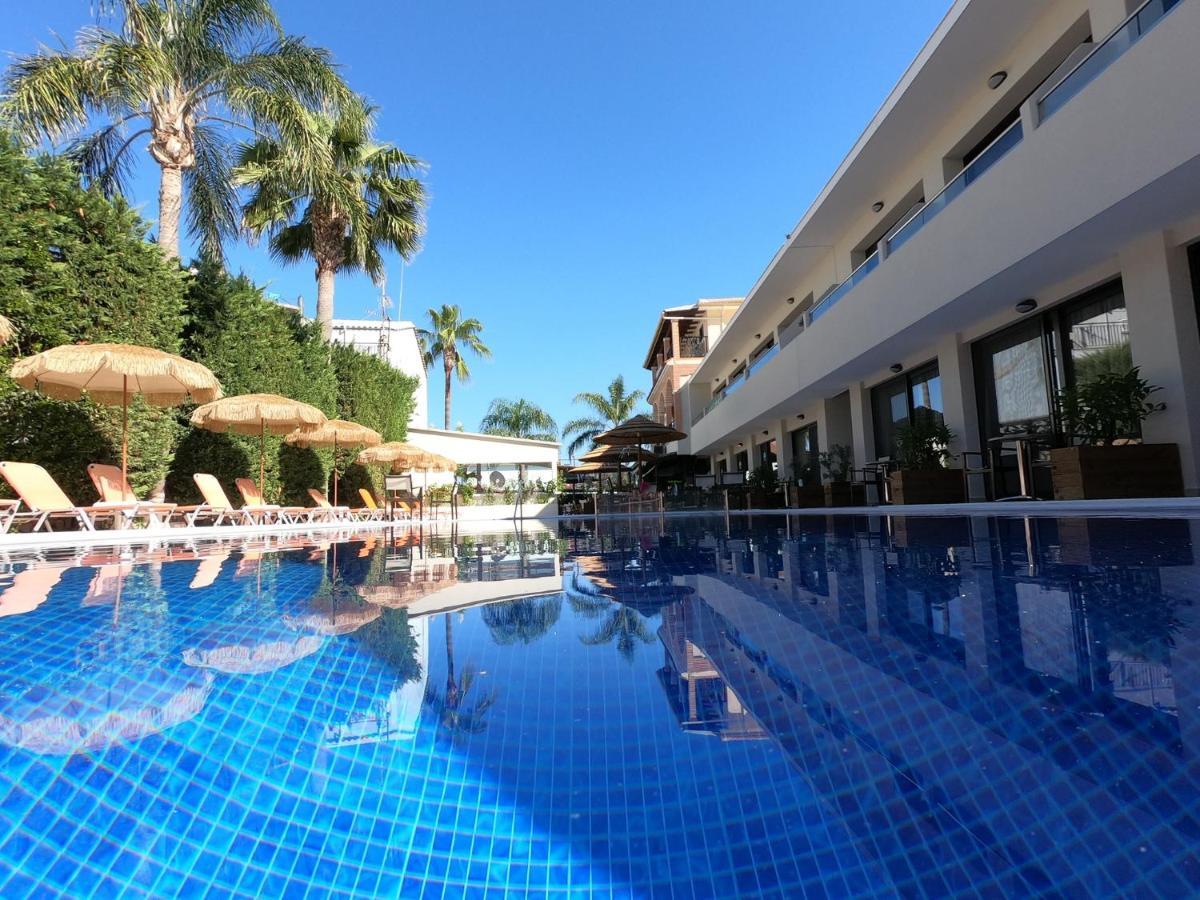 Paradise Bar Aparthotel
