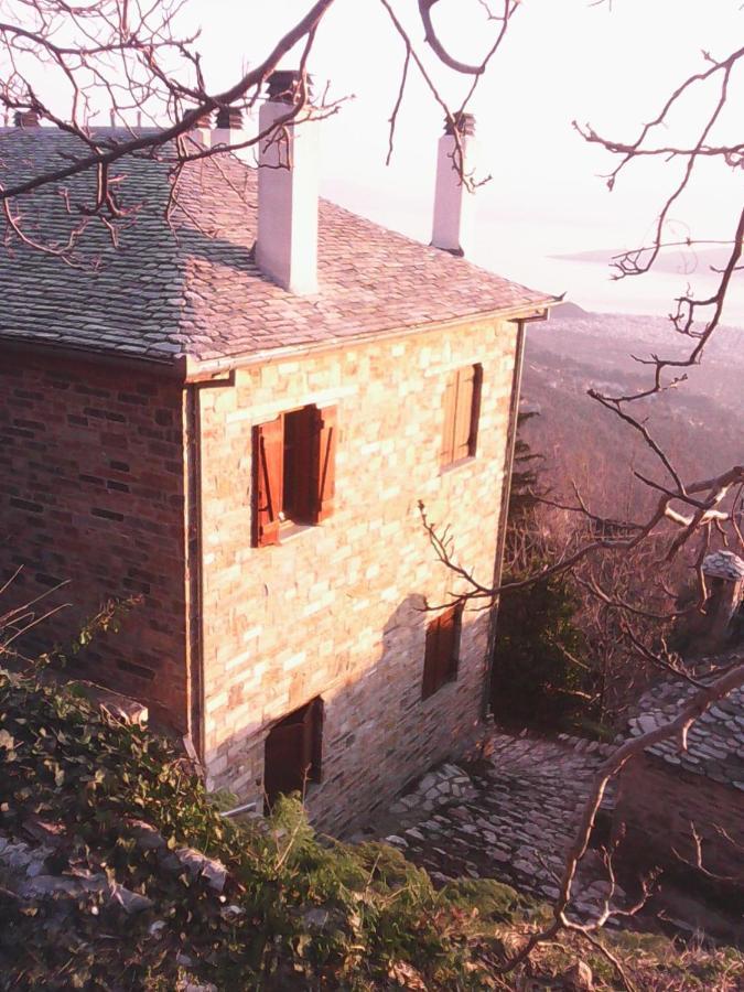 Kirmilis * Makrinitsa