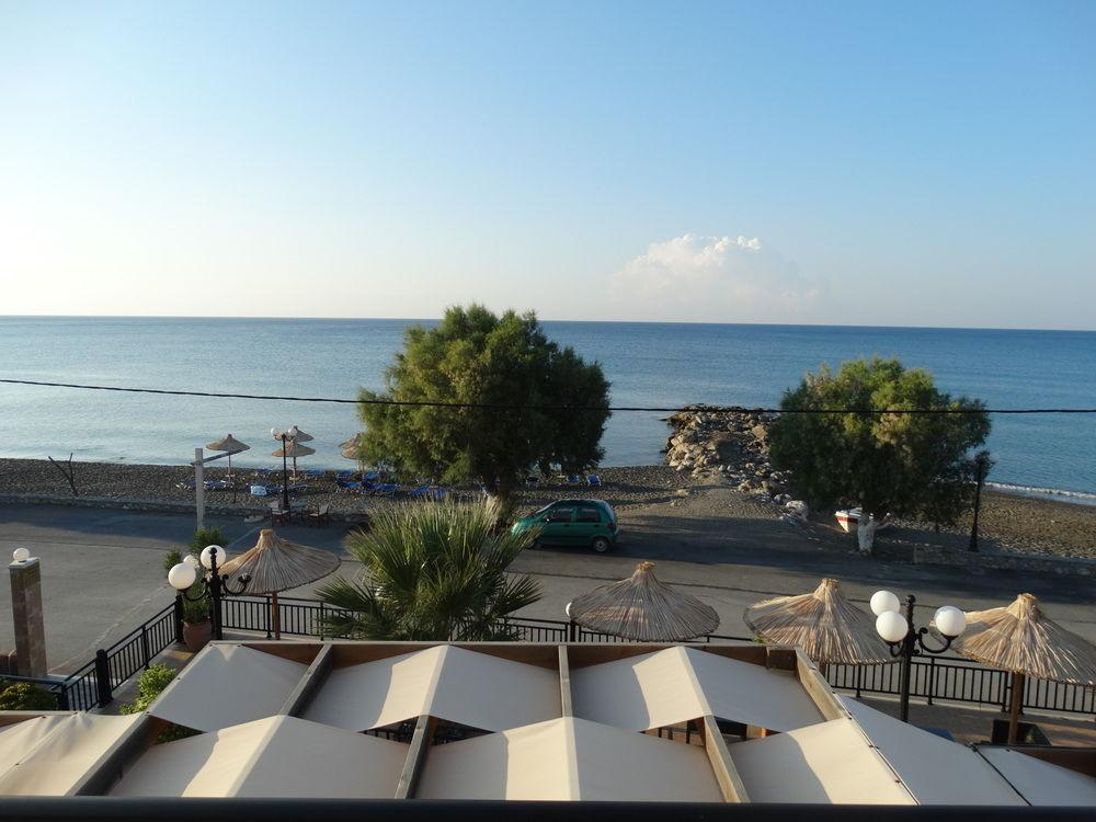 Hotel Triton 3*