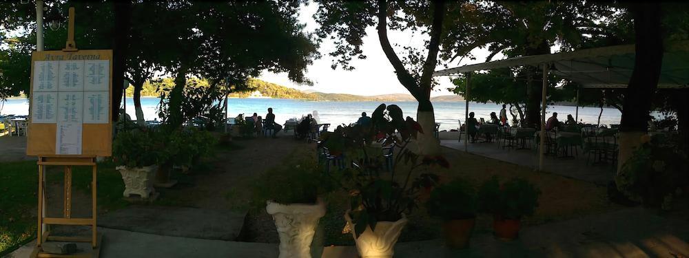 Avra Nydri (Lefkada)