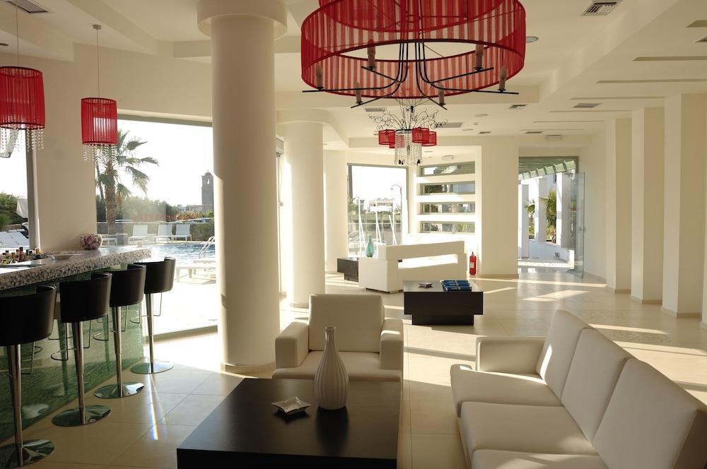 Hotel Angela Boutique Sissi (Crete)