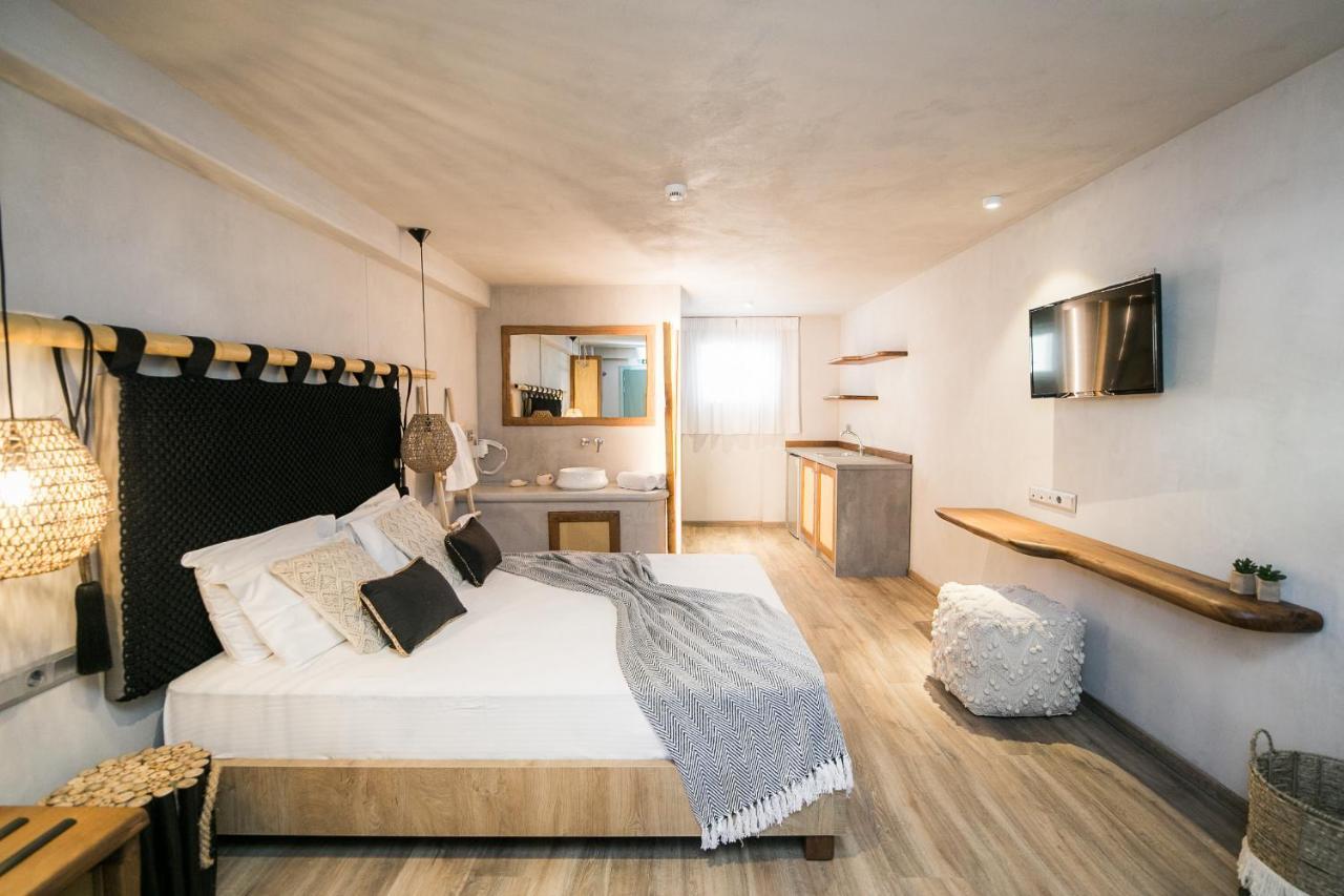 Sunrise Village Aparthotel Skopelos Town