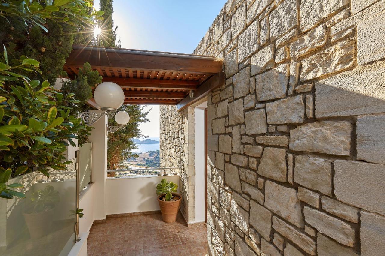 Villa Okeanides