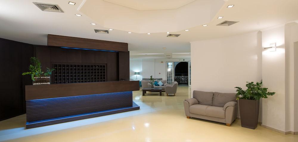 Bitzaro Palace Hotel 3*