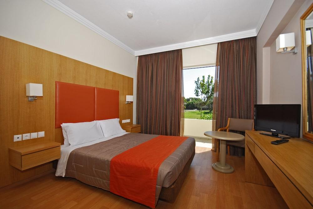 Resort Kipriotis Village