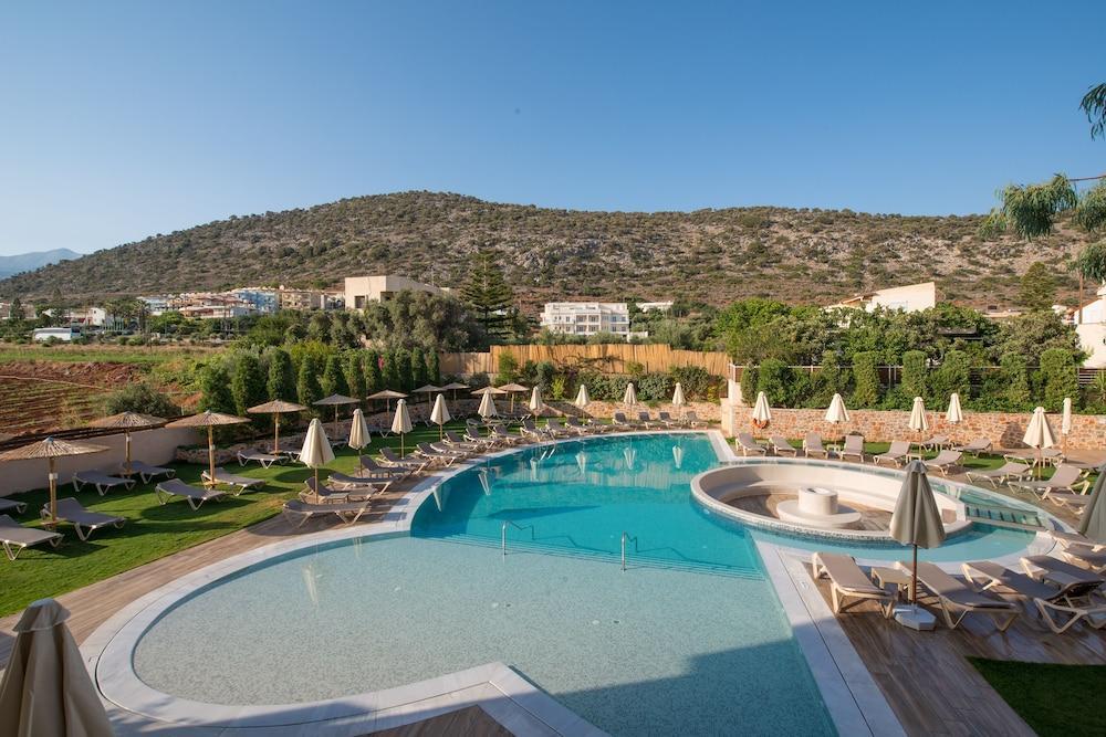 Cactus Royal & Adults Only 5*