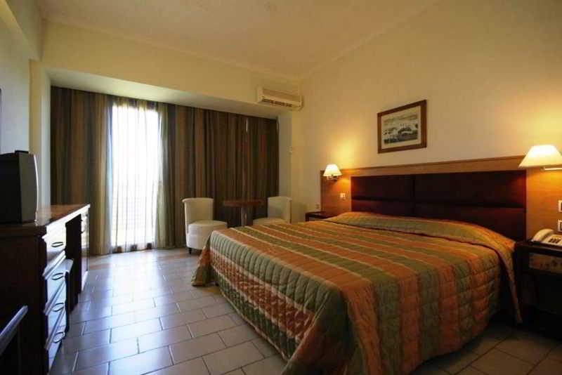 Hotel May Beach Hotel