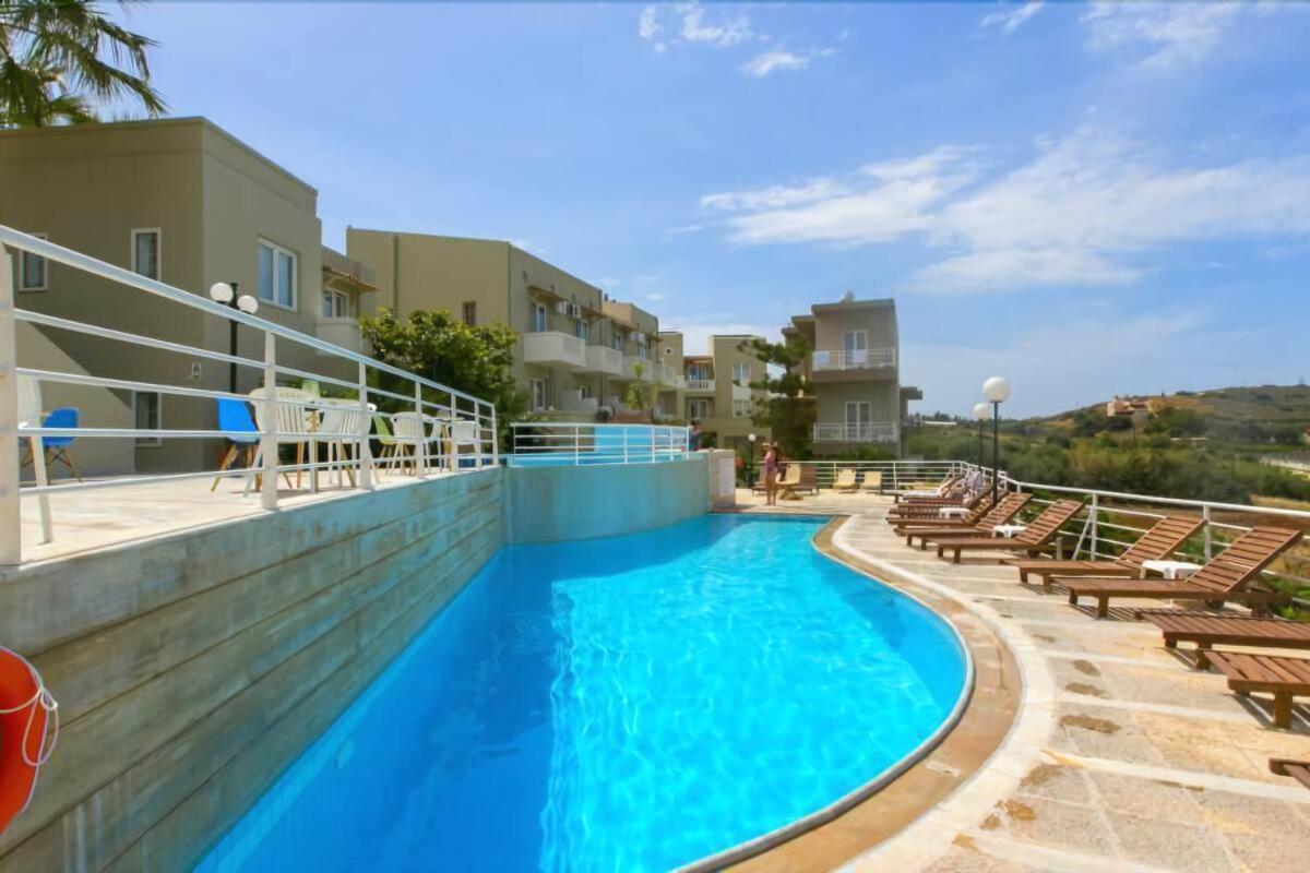 Pelagia Bay Hotel 3*