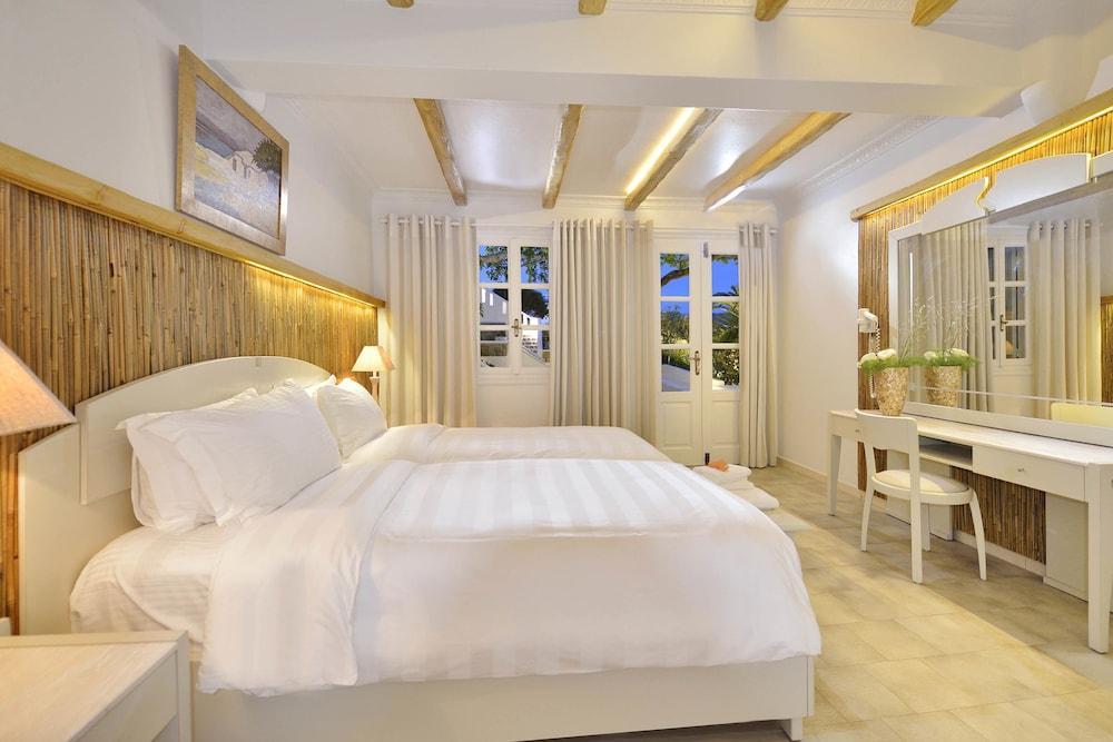 Petinos Hotel
