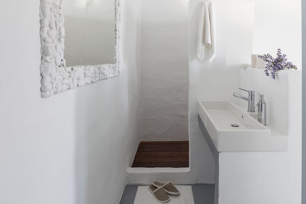 Aparthotel Coco-mat Eco Residences Serifos