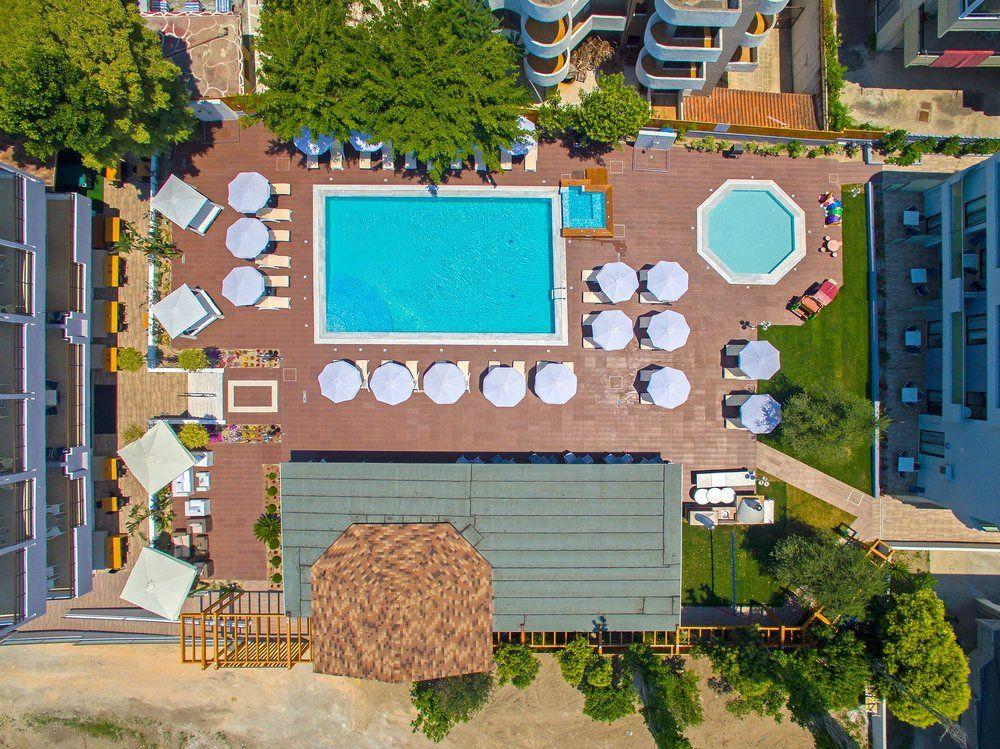 Sunny Days Hotel 4*