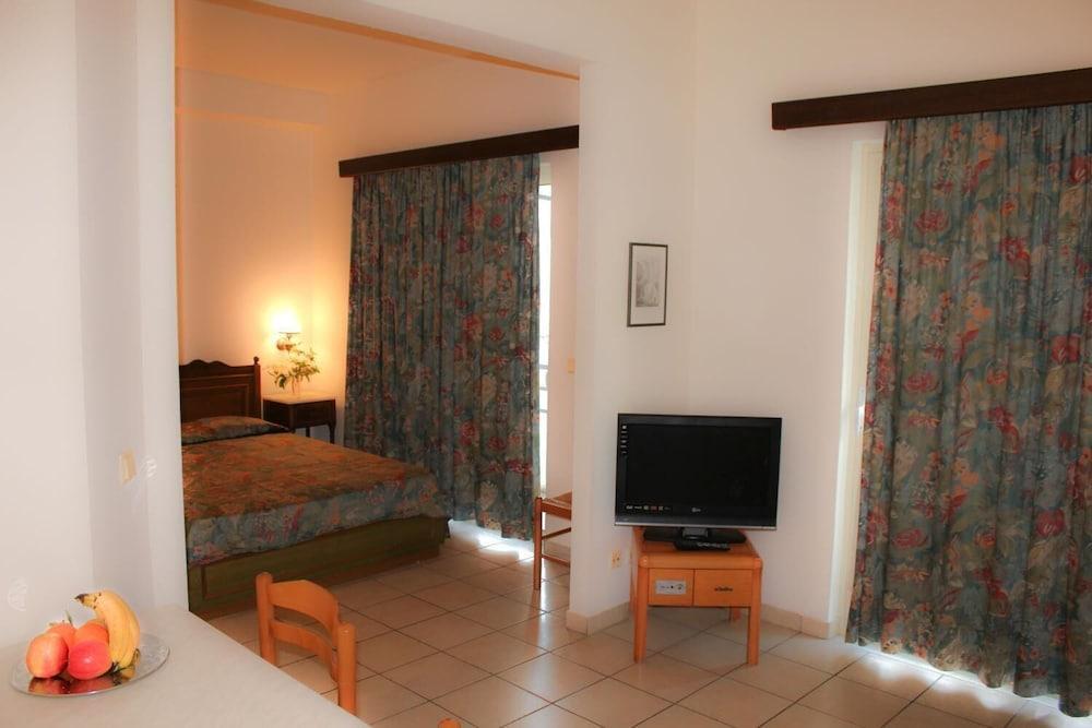 Royal Centre Aparthotel