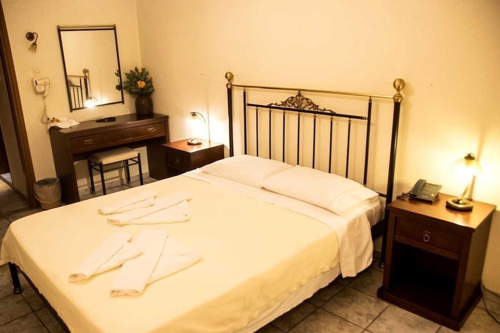 Hotel Aegeon 3*
