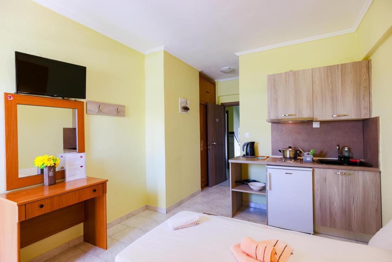 Dionisos Apartment *