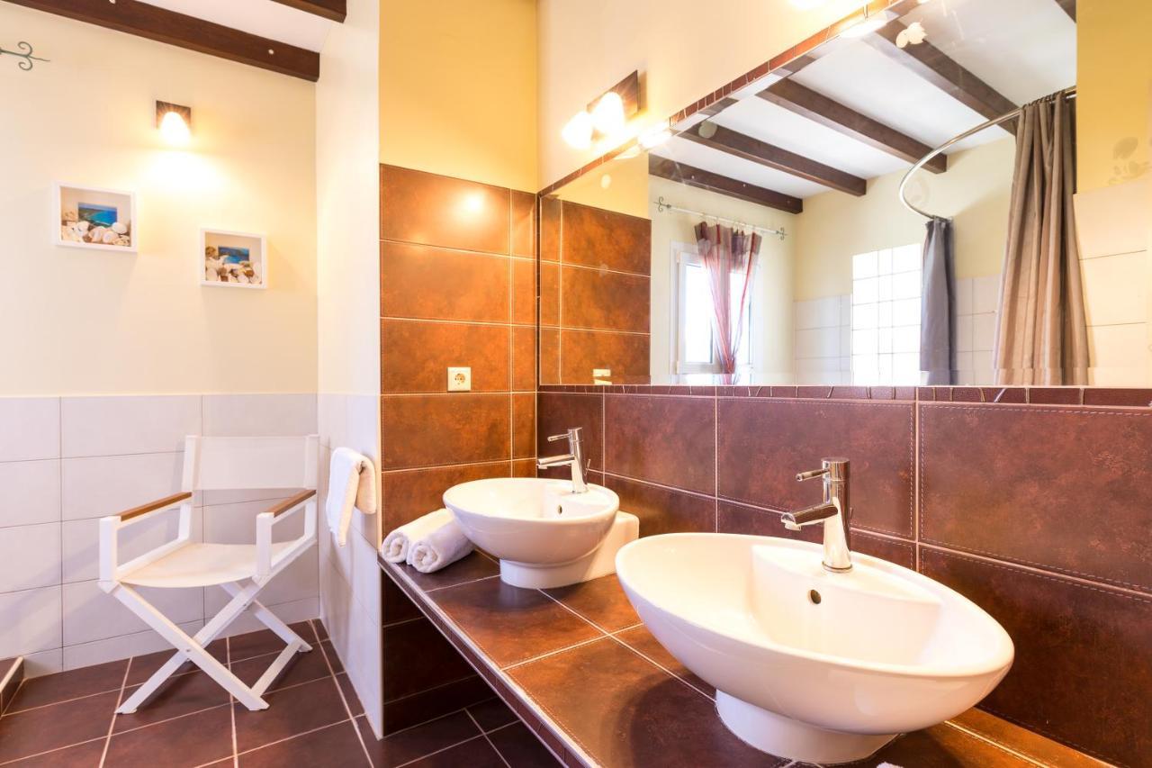 Villa St. Nicholas House & Guest Apart. *