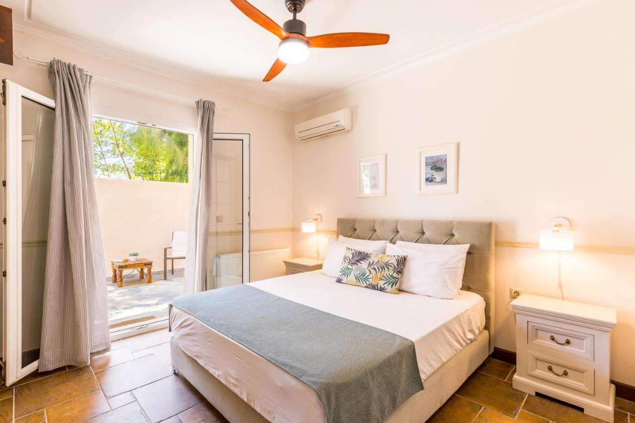 Villa St. Nicholas House & Guest Apart.