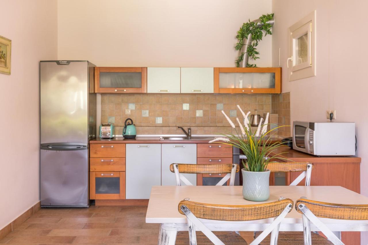 Villa St. Nicholas House & Guest Apart. Dassia (Corfu)