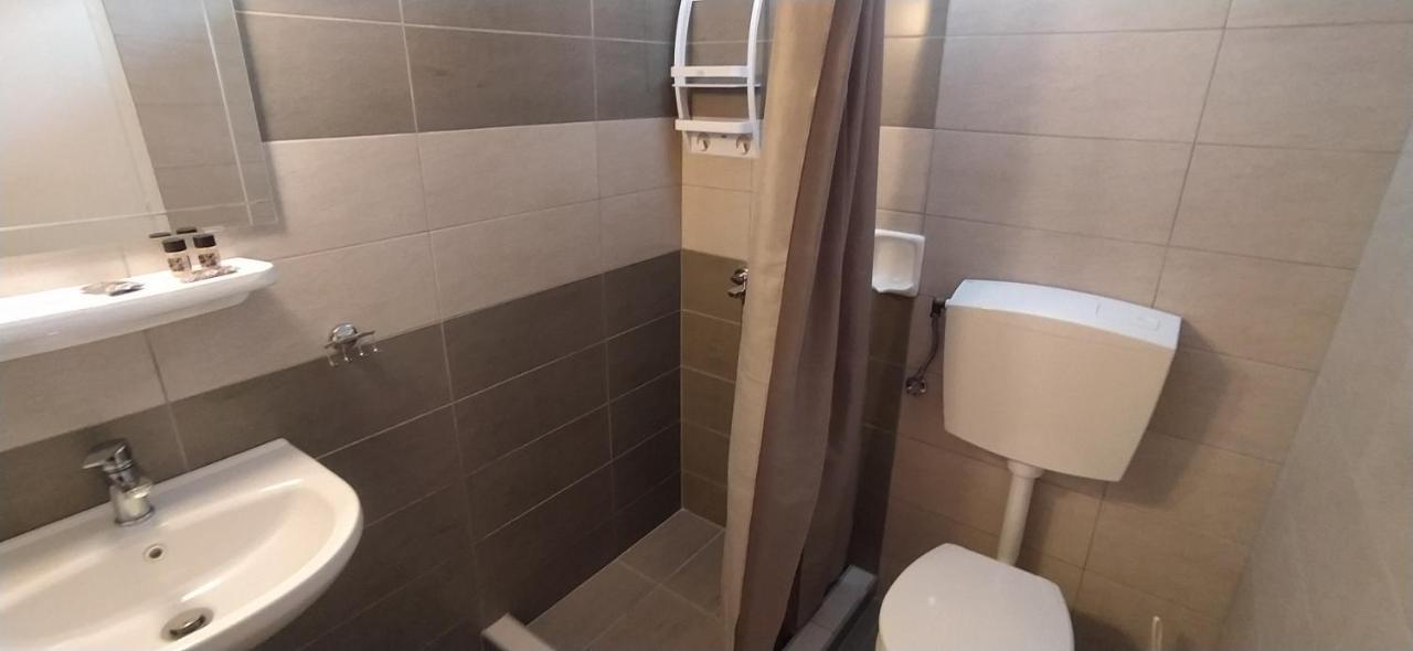 Hotel Anna Christina Kamena Vourla