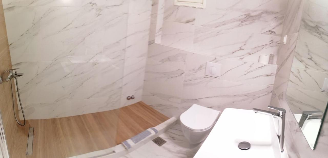 Nireus Hotel Nea Makri