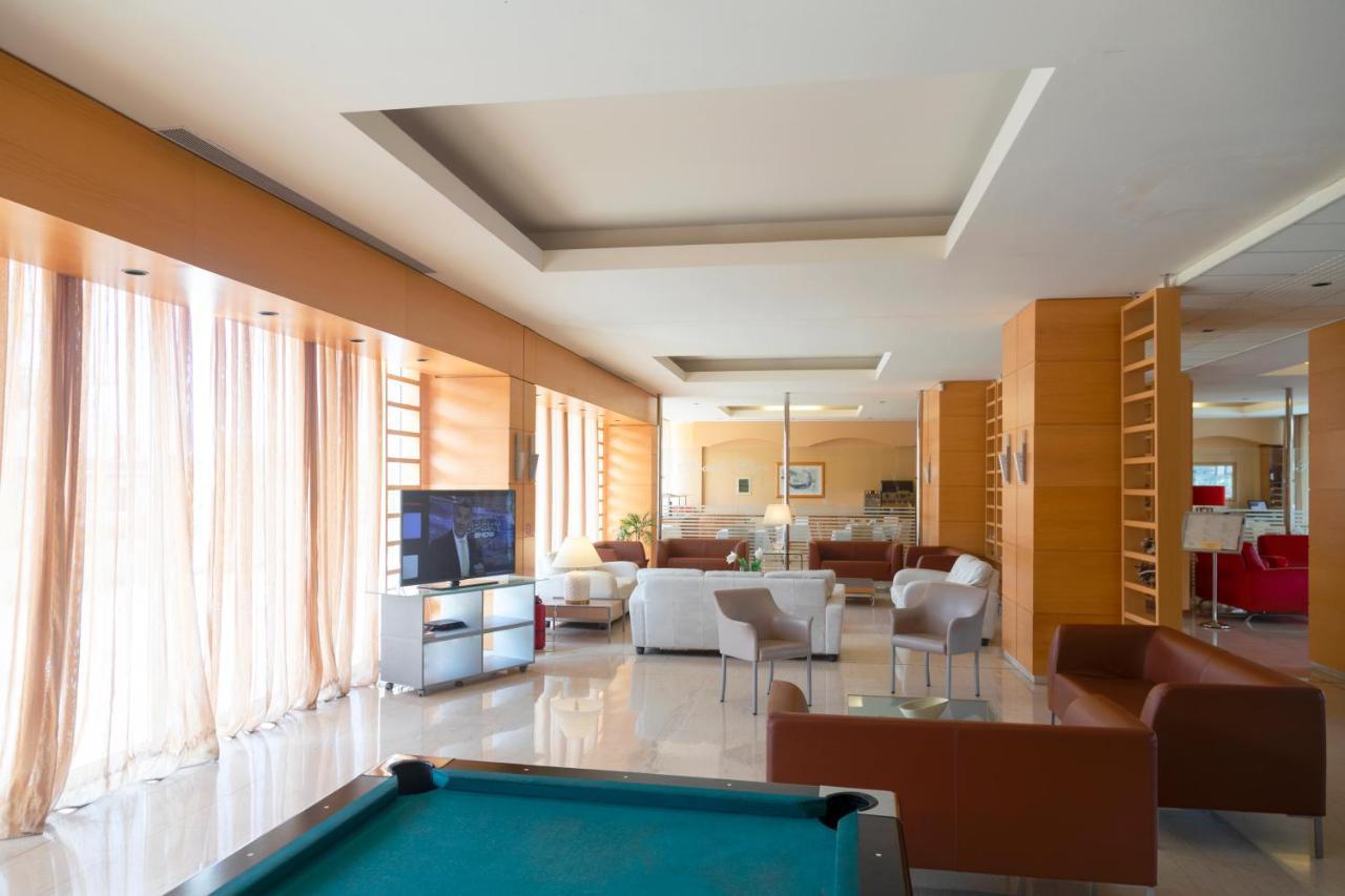 Aparthotel Athineon 4*