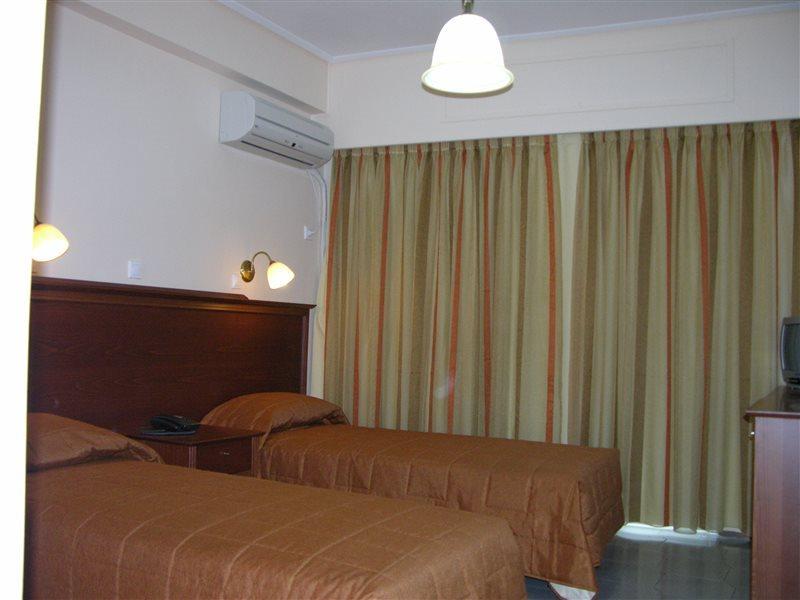 Apollo Hotel 3*