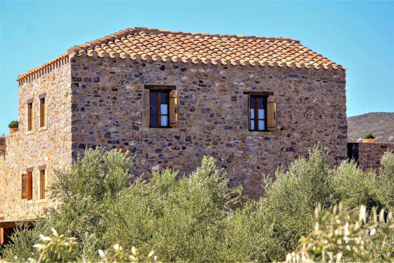 Liotrivi Historical Mansion And Boutique