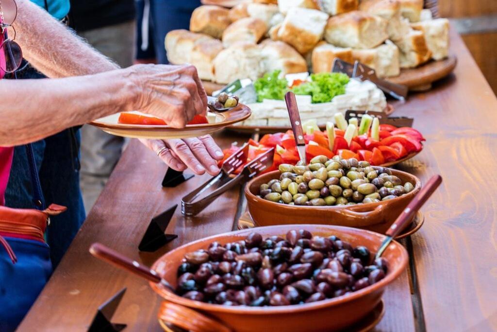 Liotrivi Historical Mansion And Boutique Monemvasia