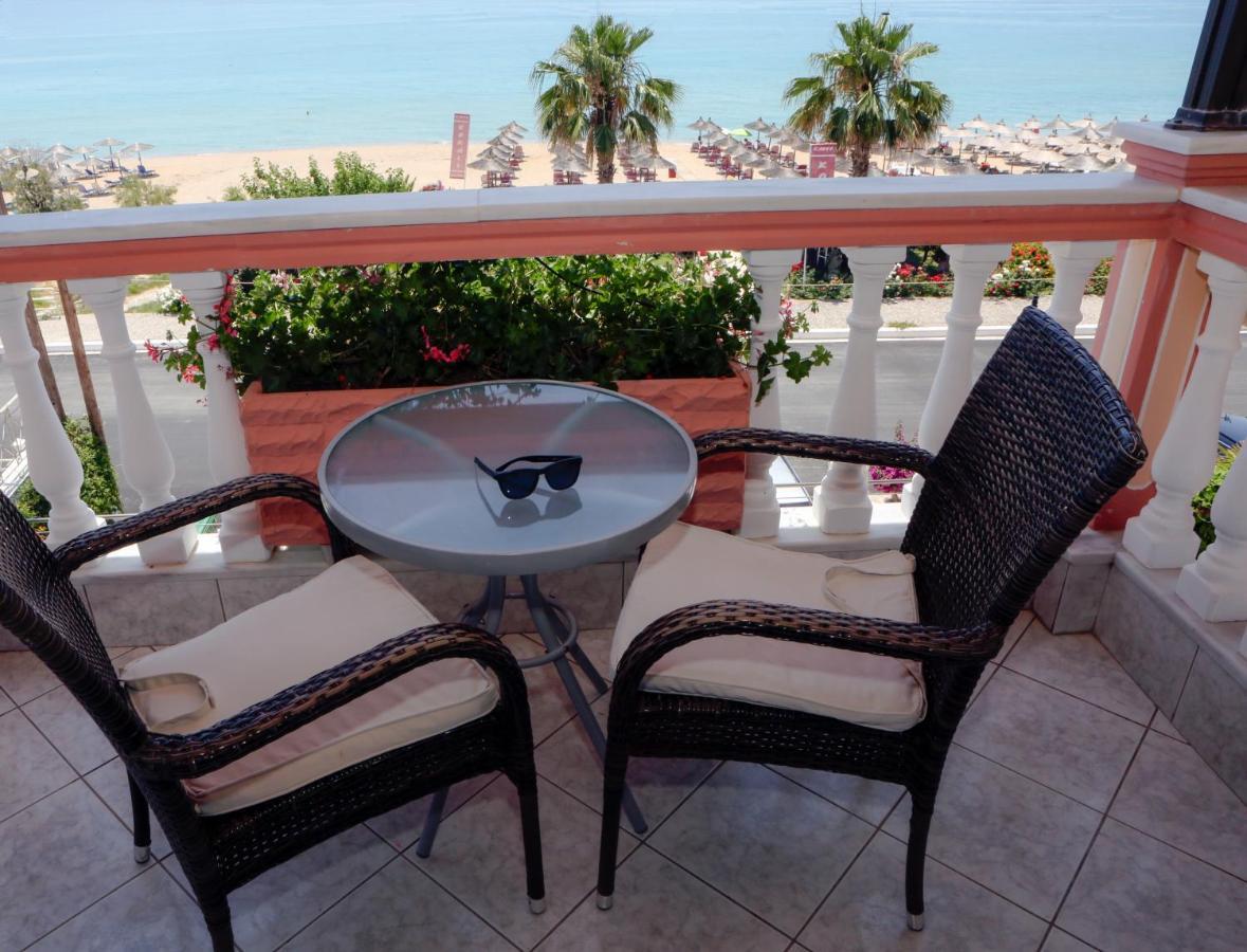 Korali House Paralia Vrachou